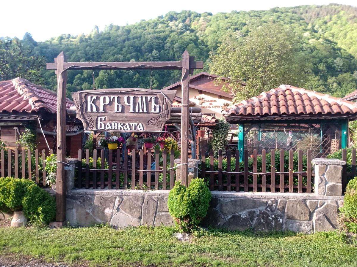 Кръчмъ При Байката Hotel Ribarica Luaran gambar