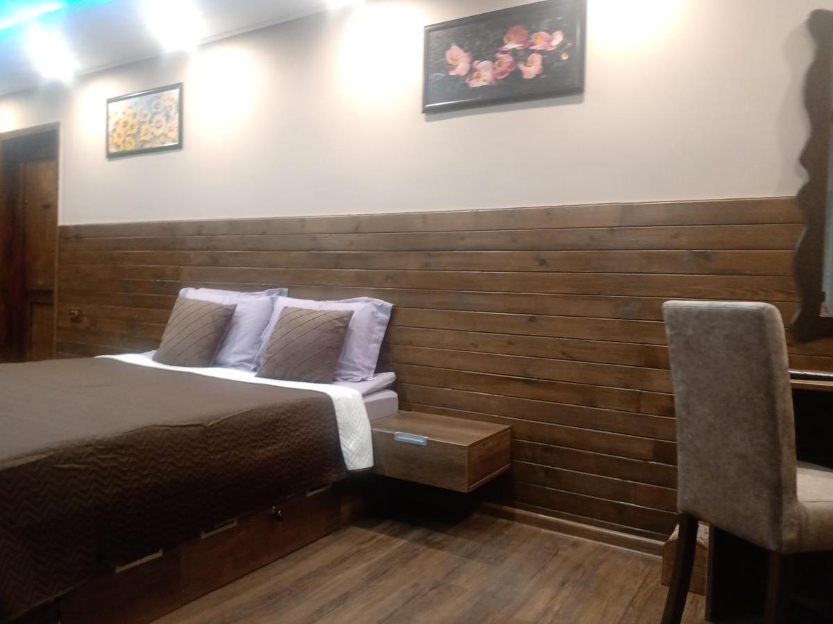 Кръчмъ При Байката Hotel Ribarica Luaran gambar